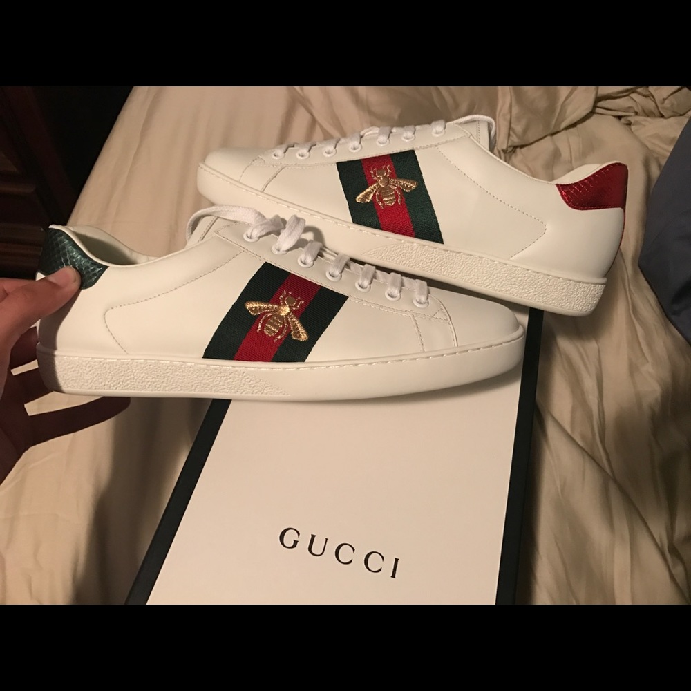 Gucci ace embroidered bee
